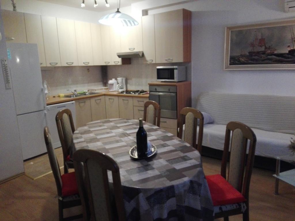Apartman Drazin Kaštela Eksteriør bilde